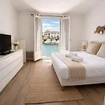 Grande De 130 M2 Avec Et Amarrage Prive 14x8m فيلة *