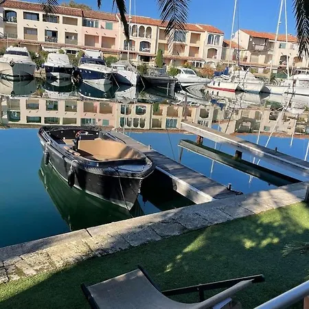 Grande De 130 M2 Avec Et Amarrage Prive 14x8m Villa *