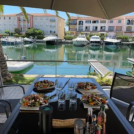 Grande De 130 M2 Avec Et Amarrage Prive 14x8m * Grimaud
