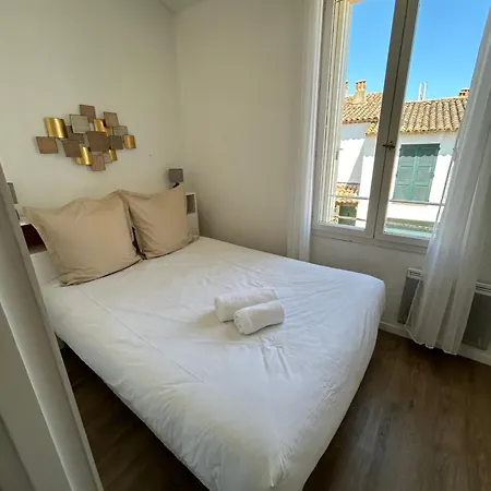 Grande De 130 M2 Avec Et Amarrage Privé 14x8m * Grimaud