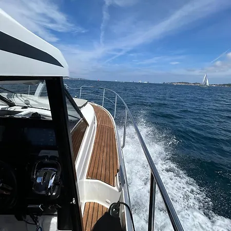 Villa Grande De 130 M2 Avec Et Amarrage Privé 14x8m