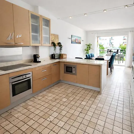 Villa Grande De 130 M2 Avec Et Amarrage Privé 14x8m