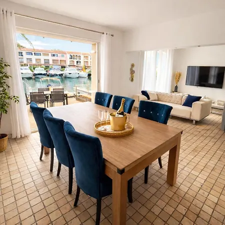 Grande De 130 M2 Avec Et Amarrage Prive 14x8m Villa