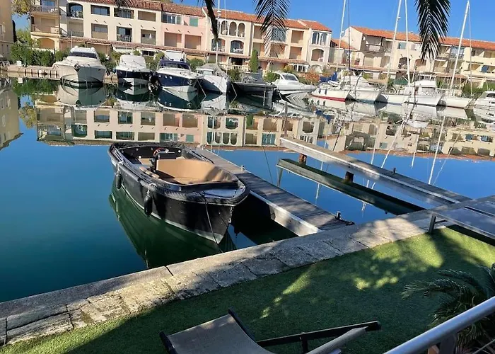 Grande De 130 M2 Avec Et Amarrage Prive 14x8m Villa *